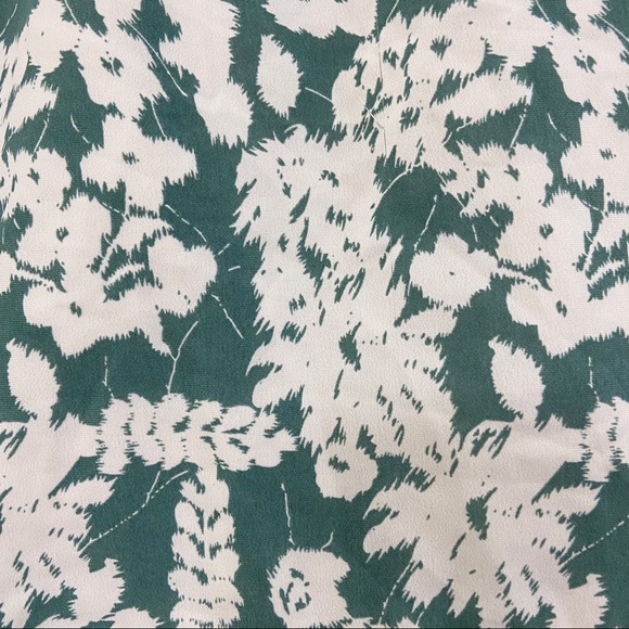 Lilyful Floral Skirt Green White - Picture 5 of 8